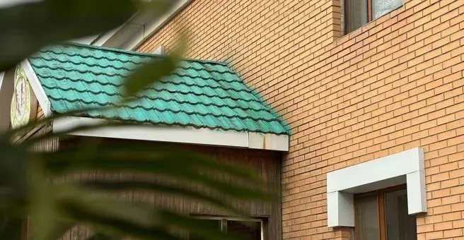 Узбекский двор 8 мекемесінің фотосуреті